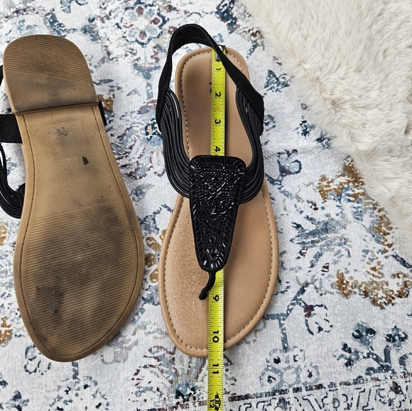 Torrid Black Elastic T-Strap Sandal - Picture 7 of 7